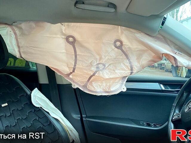 Черный Шкода Суперб, объемом двигателя 1.6 л и пробегом 294 тыс. км за 12000 $, фото 2 на Automoto.ua