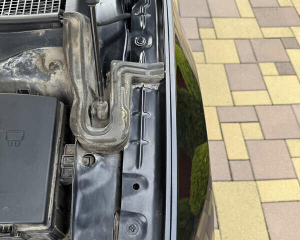 Черный Шкода Суперб, объемом двигателя 1.97 л и пробегом 307 тыс. км за 18350 $, фото 52 на Automoto.ua