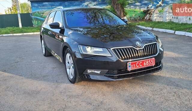 Черный Шкода Суперб, объемом двигателя 0 л и пробегом 192 тыс. км за 14700 $, фото 135 на Automoto.ua