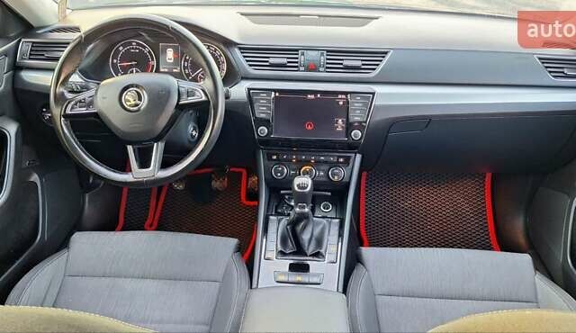 Черный Шкода Суперб, объемом двигателя 0 л и пробегом 192 тыс. км за 14700 $, фото 12 на Automoto.ua