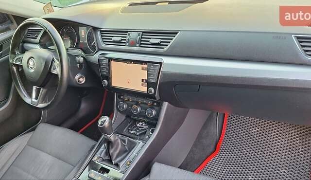 Черный Шкода Суперб, объемом двигателя 0 л и пробегом 192 тыс. км за 14700 $, фото 84 на Automoto.ua