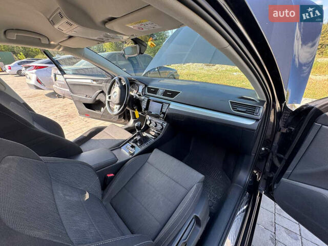 Чорний Шкода Суперб, об'ємом двигуна 2 л та пробігом 270 тис. км за 16900 $, фото 20 на Automoto.ua