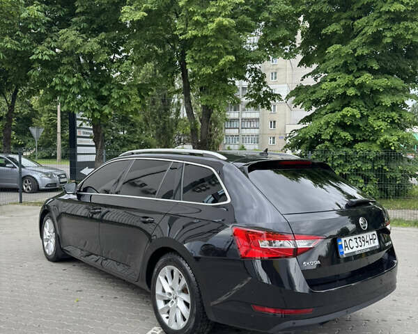 Черный Шкода Суперб, объемом двигателя 1.6 л и пробегом 216 тыс. км за 14300 $, фото 8 на Automoto.ua