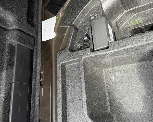 Черный Шкода Суперб, объемом двигателя 1.97 л и пробегом 307 тыс. км за 18350 $, фото 33 на Automoto.ua