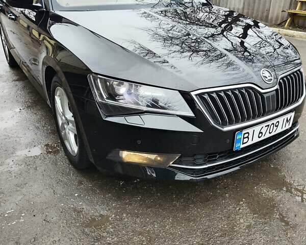 Черный Шкода Суперб, объемом двигателя 1.97 л и пробегом 215 тыс. км за 17000 $, фото 12 на Automoto.ua