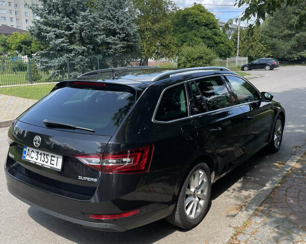 Черный Шкода Суперб, объемом двигателя 2 л и пробегом 289 тыс. км за 17900 $, фото 3 на Automoto.ua