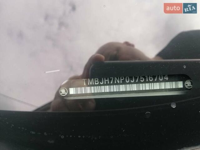 Черный Шкода Суперб, объемом двигателя 1.97 л и пробегом 203 тыс. км за 20000 $, фото 10 на Automoto.ua