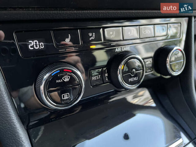 Черный Шкода Суперб, объемом двигателя 1.99 л и пробегом 305 тыс. км за 14990 $, фото 28 на Automoto.ua