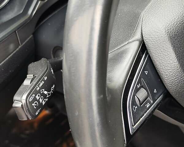 Черный Шкода Суперб, объемом двигателя 1.97 л и пробегом 215 тыс. км за 17000 $, фото 7 на Automoto.ua