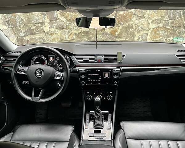 Черный Шкода Суперб, объемом двигателя 1.97 л и пробегом 218 тыс. км за 22500 $, фото 25 на Automoto.ua