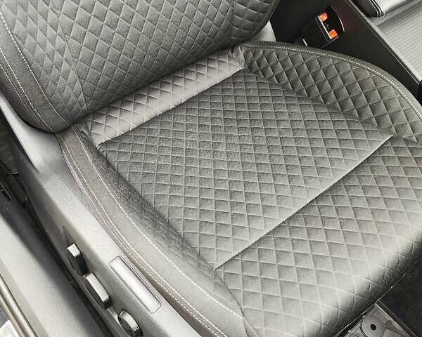 Черный Шкода Суперб, объемом двигателя 1.97 л и пробегом 215 тыс. км за 17000 $, фото 46 на Automoto.ua