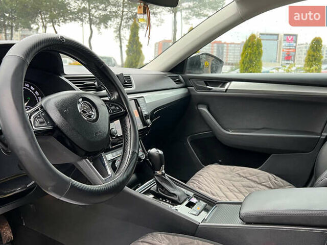 Черный Шкода Суперб, объемом двигателя 1.97 л и пробегом 280 тыс. км за 16700 $, фото 9 на Automoto.ua