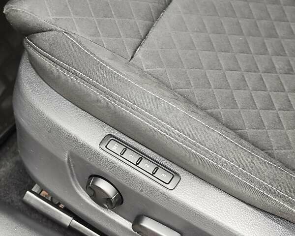 Черный Шкода Суперб, объемом двигателя 1.97 л и пробегом 215 тыс. км за 17000 $, фото 2 на Automoto.ua