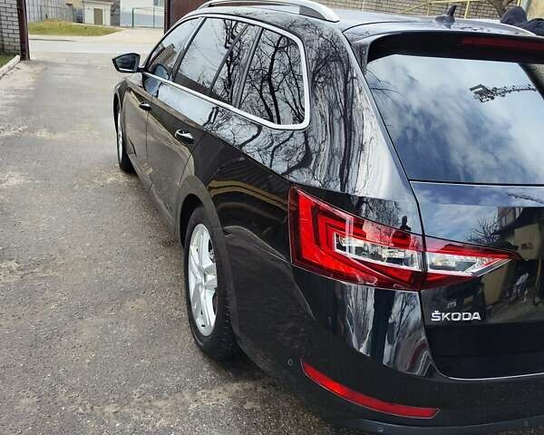 Черный Шкода Суперб, объемом двигателя 1.97 л и пробегом 215 тыс. км за 17000 $, фото 38 на Automoto.ua