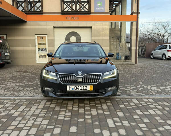 Черный Шкода Суперб, объемом двигателя 2 л и пробегом 252 тыс. км за 16999 $, фото 1 на Automoto.ua