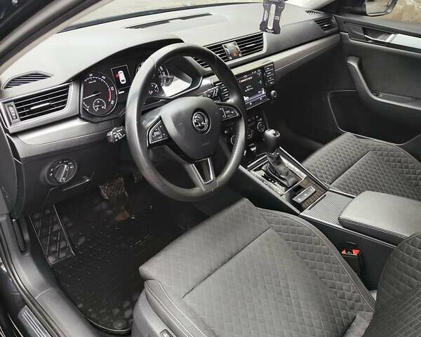 Черный Шкода Суперб, объемом двигателя 1.97 л и пробегом 215 тыс. км за 17000 $, фото 16 на Automoto.ua