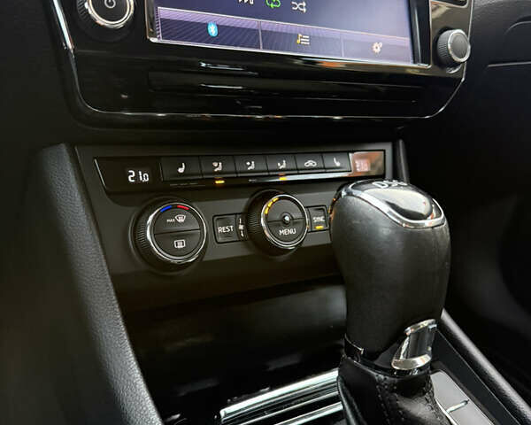 Черный Шкода Суперб, объемом двигателя 2 л и пробегом 252 тыс. км за 16999 $, фото 14 на Automoto.ua