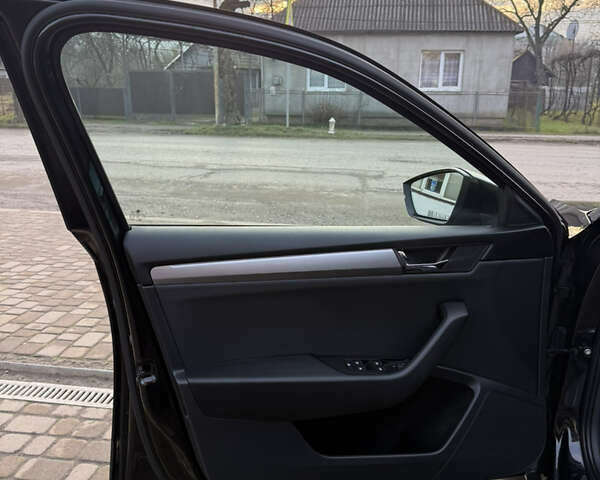 Черный Шкода Суперб, объемом двигателя 2 л и пробегом 252 тыс. км за 16999 $, фото 28 на Automoto.ua