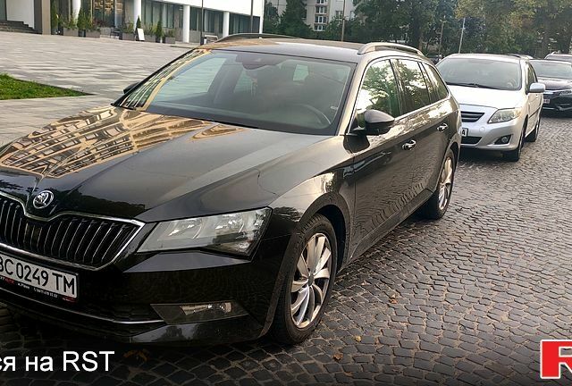 Черный Шкода Суперб, объемом двигателя 2 л и пробегом 280 тыс. км за 16000 $, фото 2 на Automoto.ua