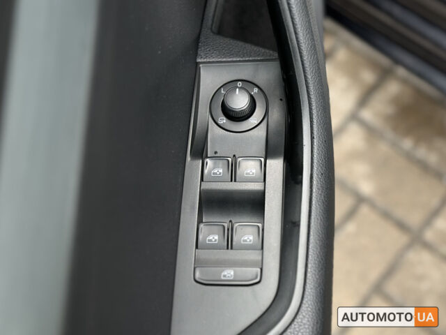 Черный Шкода Суперб, объемом двигателя 1.8 л и пробегом 153 тыс. км за 16700 $, фото 19 на Automoto.ua