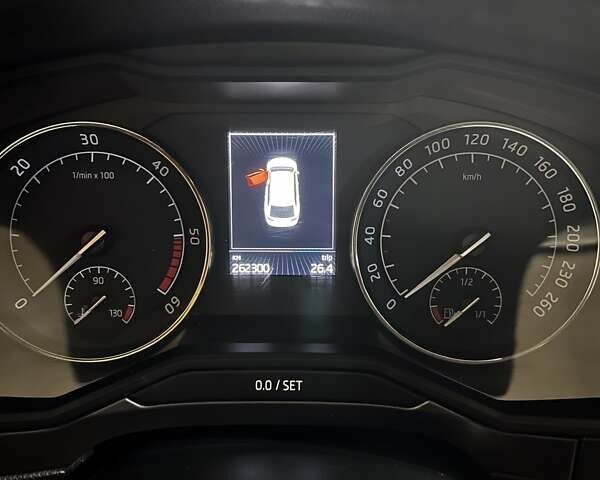 Черный Шкода Суперб, объемом двигателя 1.97 л и пробегом 262 тыс. км за 17000 $, фото 30 на Automoto.ua