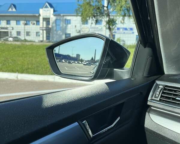 Черный Шкода Суперб, объемом двигателя 1.97 л и пробегом 262 тыс. км за 17000 $, фото 56 на Automoto.ua