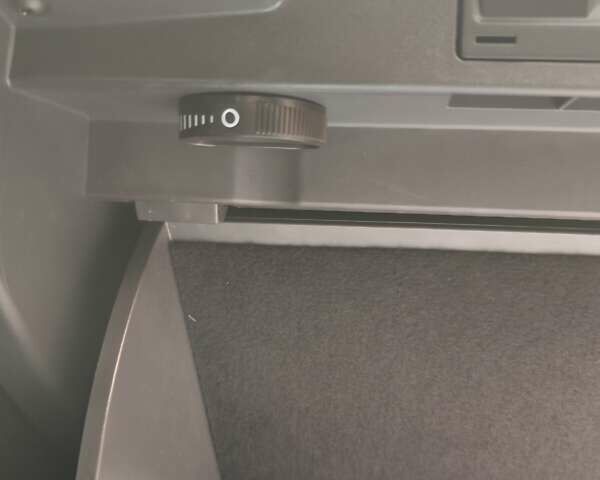 Черный Шкода Суперб, объемом двигателя 1.97 л и пробегом 215 тыс. км за 17000 $, фото 21 на Automoto.ua