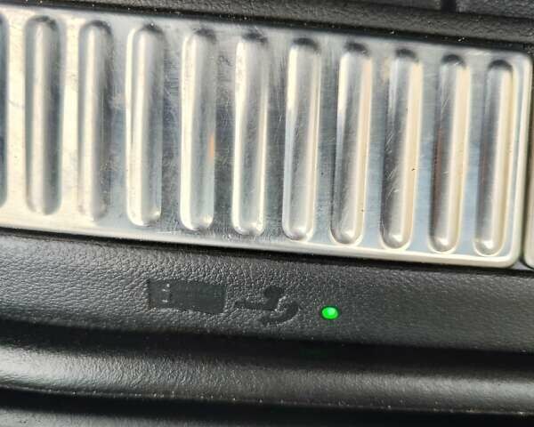 Черный Шкода Суперб, объемом двигателя 1.97 л и пробегом 215 тыс. км за 17000 $, фото 30 на Automoto.ua