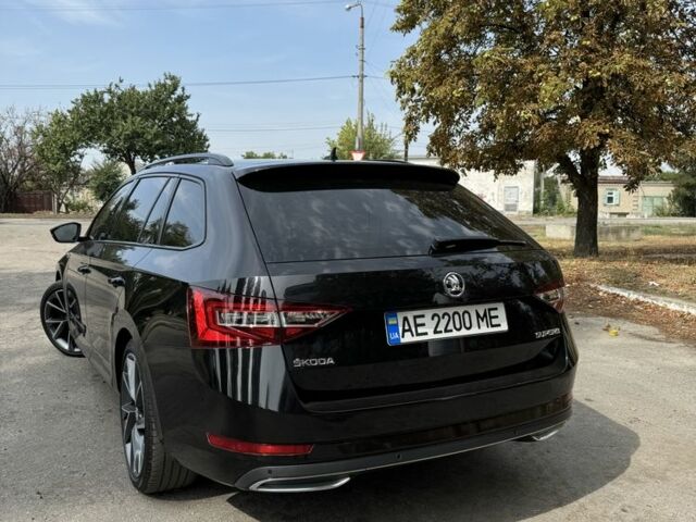 Черный Шкода Суперб, объемом двигателя 2 л и пробегом 206 тыс. км за 22500 $, фото 3 на Automoto.ua