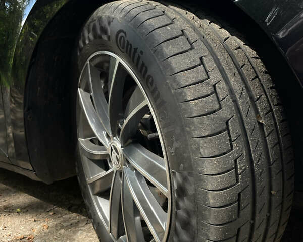 Черный Шкода Суперб, объемом двигателя 1.97 л и пробегом 221 тыс. км за 17500 $, фото 13 на Automoto.ua