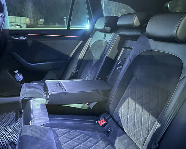 Чорний Шкода Суперб, об'ємом двигуна 1.97 л та пробігом 286 тис. км за 21000 $, фото 30 на Automoto.ua