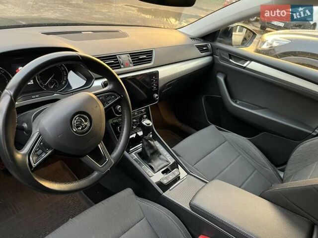 Черный Шкода Суперб, объемом двигателя 0 л и пробегом 178 тыс. км за 19500 $, фото 24 на Automoto.ua