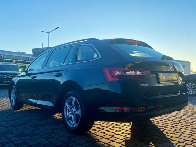 Черный Шкода Суперб, объемом двигателя 2 л и пробегом 260 тыс. км за 17200 $, фото 4 на Automoto.ua