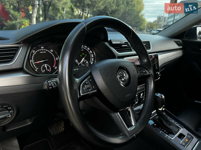 Черный Шкода Суперб, объемом двигателя 1.6 л и пробегом 275 тыс. км за 15900 $, фото 15 на Automoto.ua