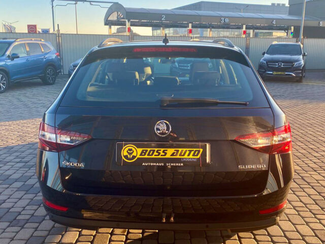 Черный Шкода Суперб, объемом двигателя 2 л и пробегом 260 тыс. км за 17200 $, фото 5 на Automoto.ua