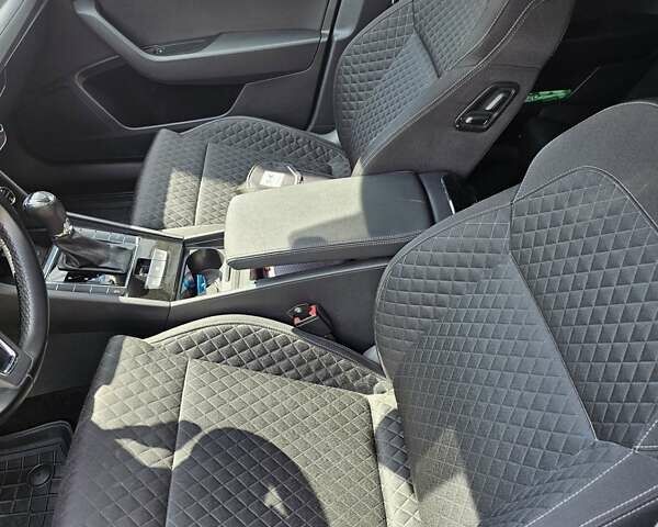 Чорний Шкода Суперб, об'ємом двигуна 2 л та пробігом 250 тис. км за 18700 $, фото 33 на Automoto.ua
