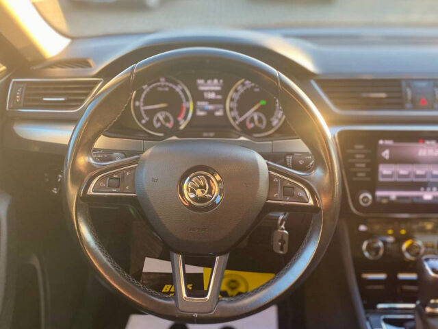 Черный Шкода Суперб, объемом двигателя 2 л и пробегом 260 тыс. км за 17200 $, фото 14 на Automoto.ua