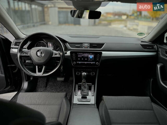 Черный Шкода Суперб, объемом двигателя 1.97 л и пробегом 249 тыс. км за 17600 $, фото 13 на Automoto.ua