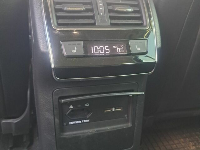 Черный Шкода Суперб, объемом двигателя 2 л и пробегом 290 тыс. км за 435 $, фото 6 на Automoto.ua