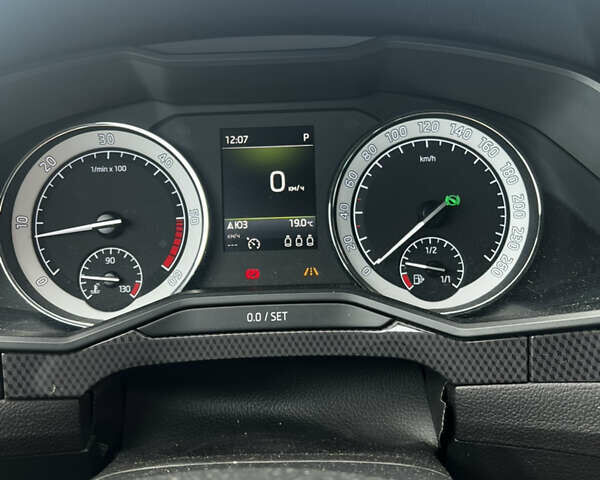 Черный Шкода Суперб, объемом двигателя 1.97 л и пробегом 219 тыс. км за 27787 $, фото 32 на Automoto.ua