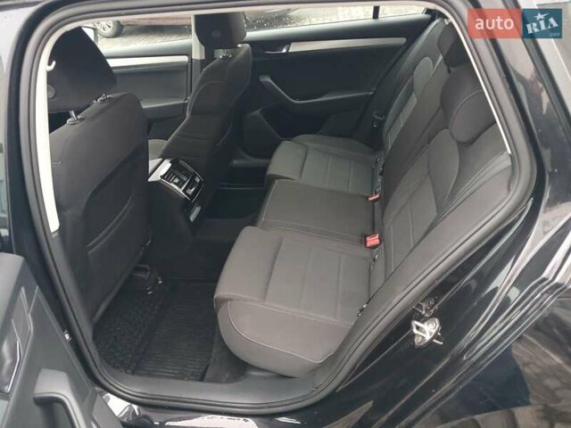 Чорний Шкода Суперб, об'ємом двигуна 1.5 л та пробігом 123 тис. км за 18836 $, фото 10 на Automoto.ua