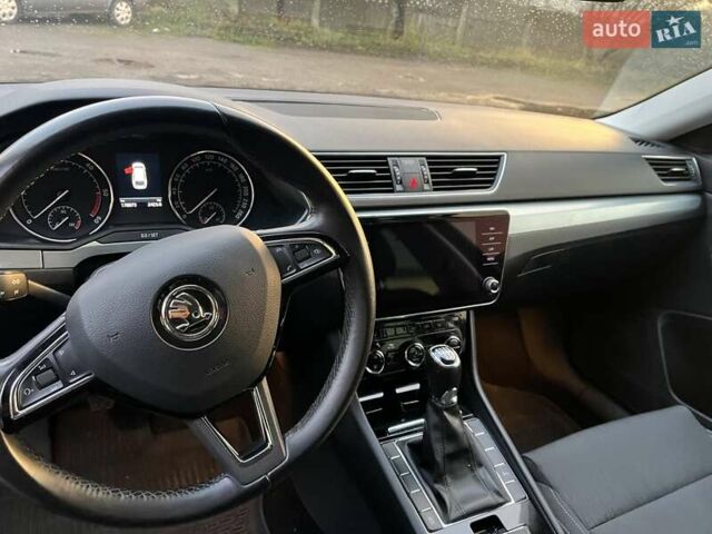 Черный Шкода Суперб, объемом двигателя 0 л и пробегом 178 тыс. км за 19500 $, фото 25 на Automoto.ua