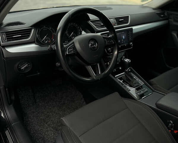 Черный Шкода Суперб, объемом двигателя 1.97 л и пробегом 249 тыс. км за 17600 $, фото 17 на Automoto.ua