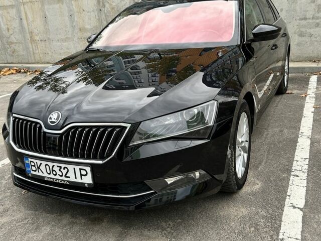Шкода Суперб 2018 у Рівному на Automoto.ua Чорний Шкода Суперб, об'ємом двигуна 1.6 л та пробігом 187 тис. км за 18000 $, фото 5 на Automoto.ua