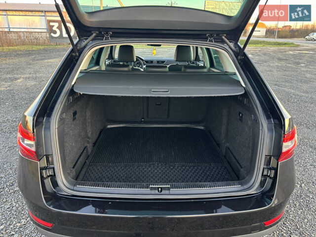 Черный Шкода Суперб, объемом двигателя 2 л и пробегом 189 тыс. км за 16800 $, фото 12 на Automoto.ua