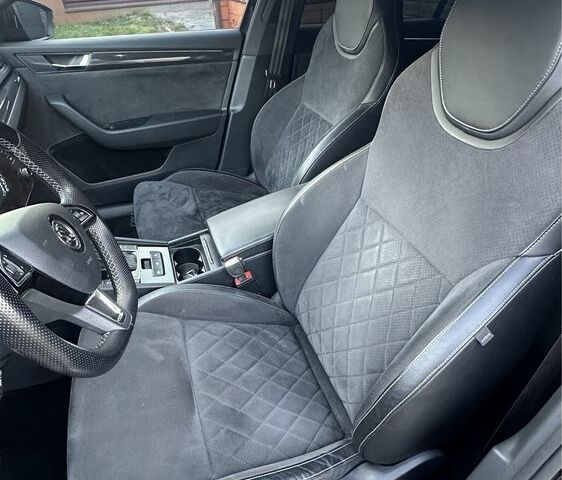 Чорний Шкода Суперб, об'ємом двигуна 2 л та пробігом 3 тис. км за 18300 $, фото 7 на Automoto.ua