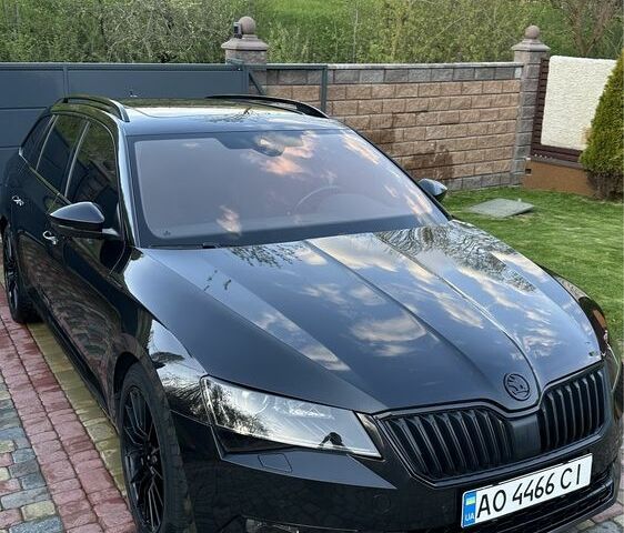 Чорний Шкода Суперб, об'ємом двигуна 2 л та пробігом 3 тис. км за 18300 $, фото 1 на Automoto.ua