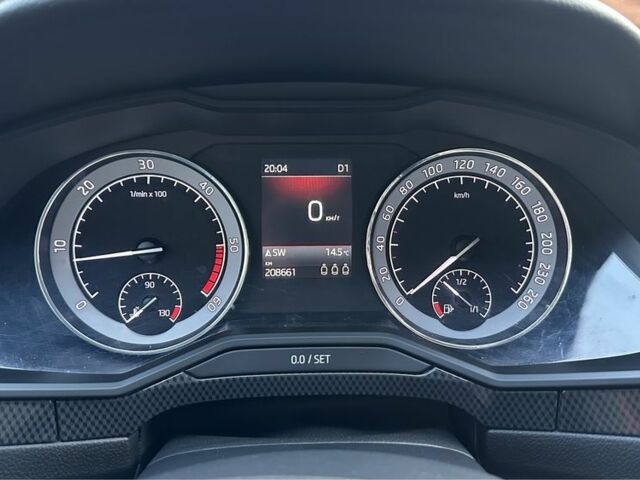 Чорний Шкода Суперб, об'ємом двигуна 2 л та пробігом 3 тис. км за 18300 $, фото 13 на Automoto.ua