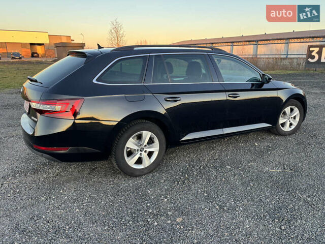 Черный Шкода Суперб, объемом двигателя 2 л и пробегом 189 тыс. км за 16800 $, фото 3 на Automoto.ua