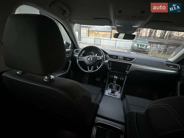 Чорний Шкода Суперб, об'ємом двигуна 2 л та пробігом 176 тис. км за 15900 $, фото 9 на Automoto.ua